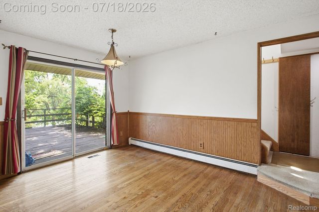 2726 Bay Drive, West Bloomfield Charter Township, MI 48324