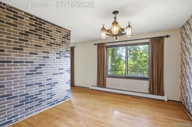 2726 Bay Drive, West Bloomfield Charter Township, MI 48324