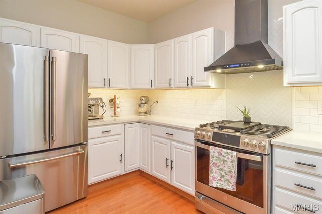 6915 Gebhart Lane, Edwardsville, IL 62025