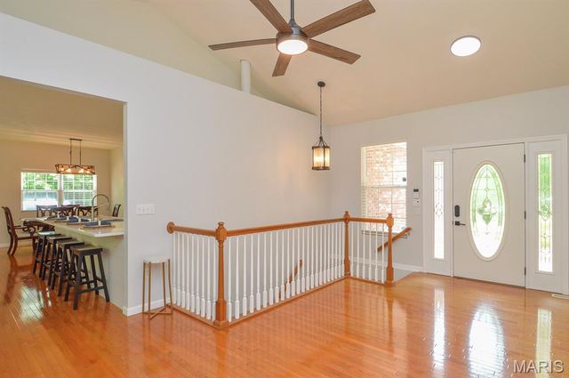 6915 Gebhart Lane, Edwardsville, IL 62025