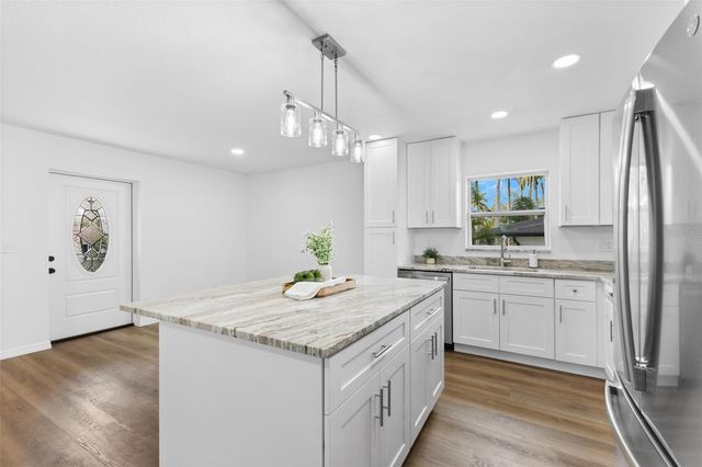 120 BROWN STREET, Bradenton, FL 34208