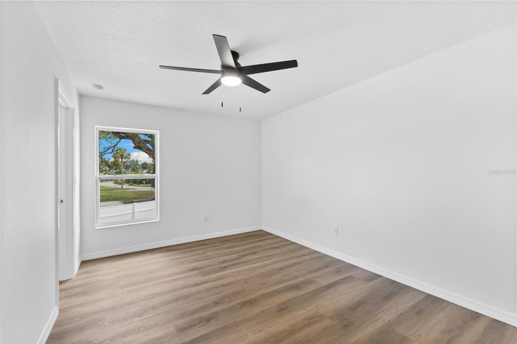 Image 20 of property listing at 120 BROWN STREET, Bradenton, FL 34208