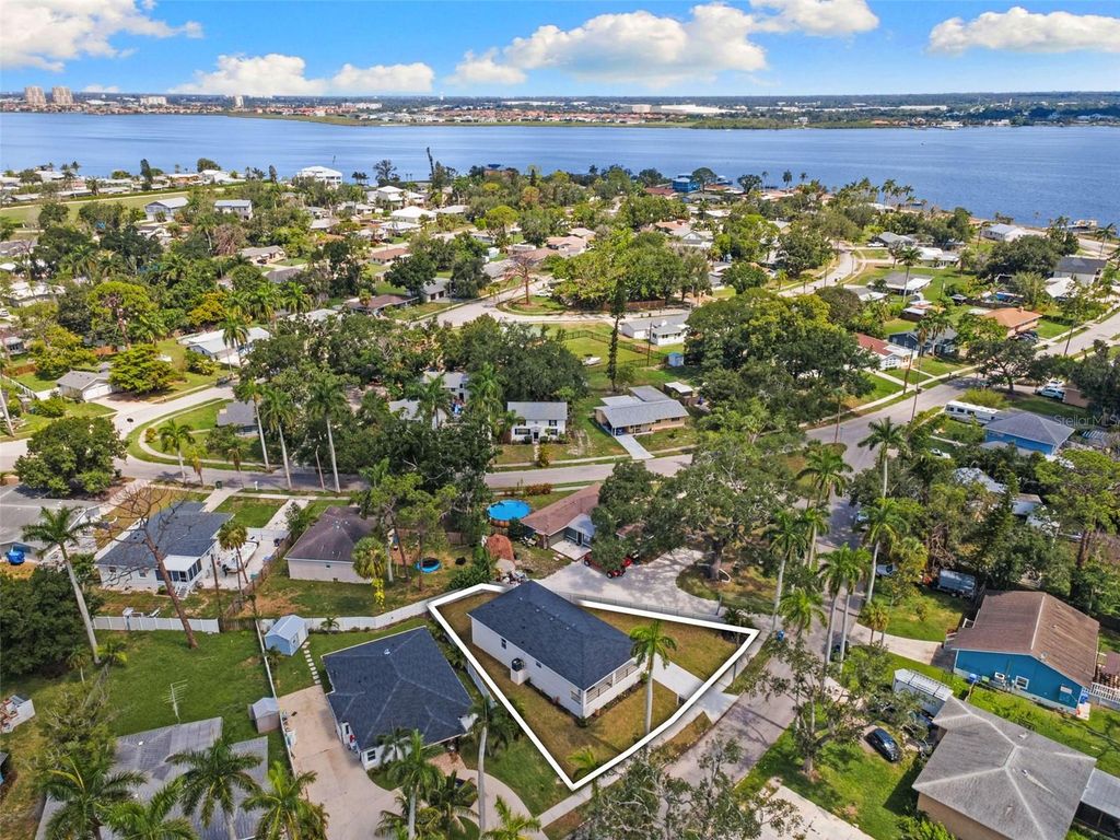 Image 30 of property listing at 120 BROWN STREET, Bradenton, FL 34208