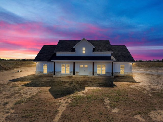 315 State Avenue, Stephenville, TX 76401