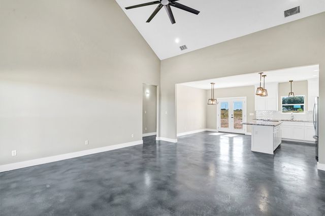 315 State Avenue, Stephenville, TX 76401