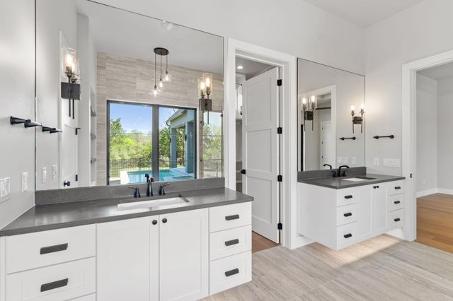 705 The Trails PKWY, Horseshoe Bay, TX 78657