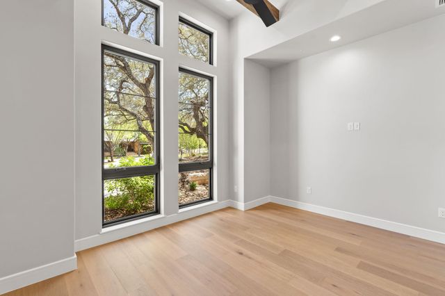 705 The Trails PKWY, Horseshoe Bay, TX 78657