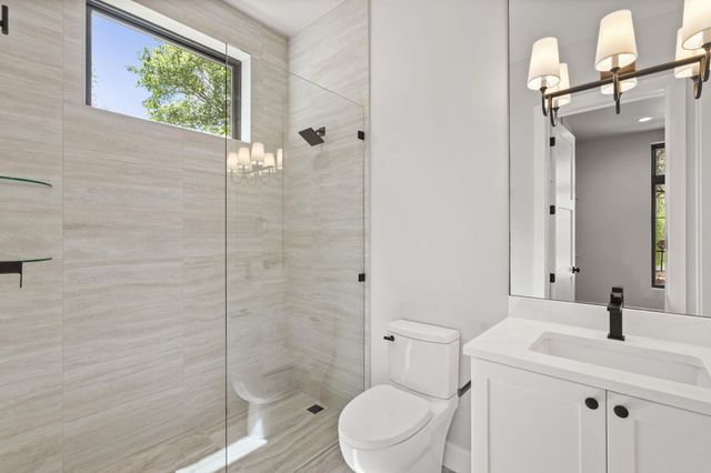 705 The Trails PKWY, Horseshoe Bay, TX 78657