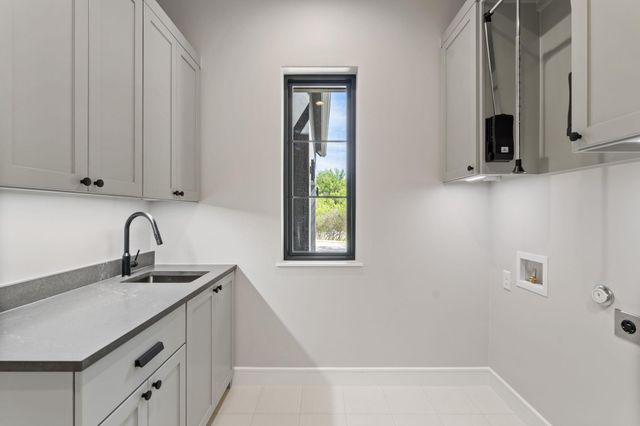 705 The Trails PKWY, Horseshoe Bay, TX 78657