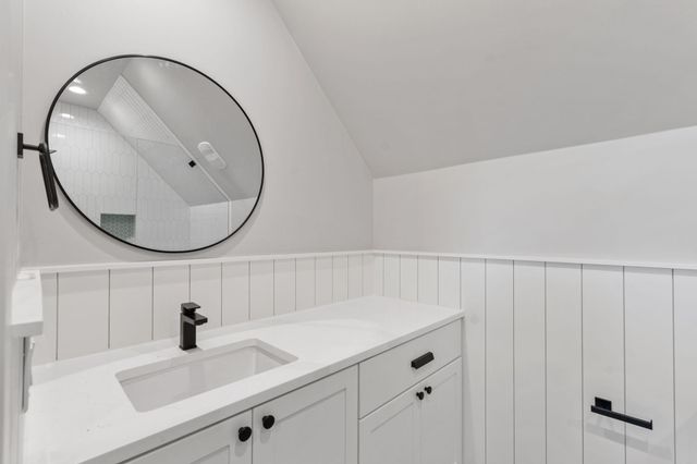 705 The Trails PKWY, Horseshoe Bay, TX 78657