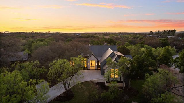 705 The Trails PKWY, Horseshoe Bay, TX 78657