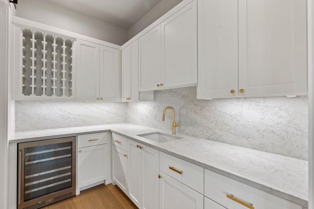 705 The Trails PKWY, Horseshoe Bay, TX 78657