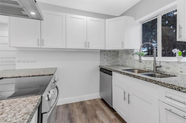 330 N 70th Ave, Hollywood, FL 33024