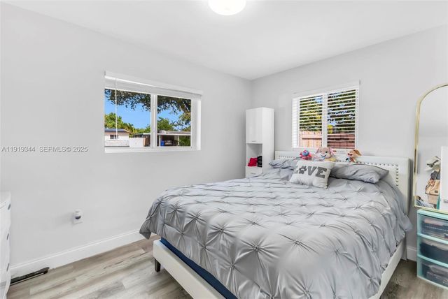 330 N 70th Ave, Hollywood, FL 33024