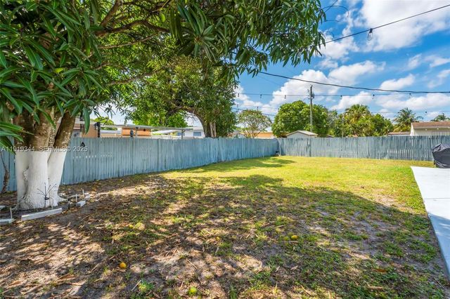 330 N 70th Ave, Hollywood, FL 33024