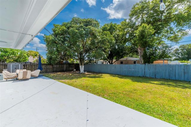 330 N 70th Ave, Hollywood, FL 33024