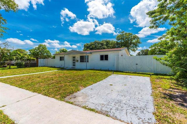 330 N 70th Ave, Hollywood, FL 33024
