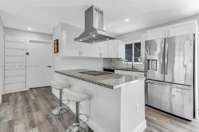 330 N 70th Ave, Hollywood, FL 33024