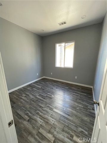 17745 Vista Point, Victorville, CA 92395