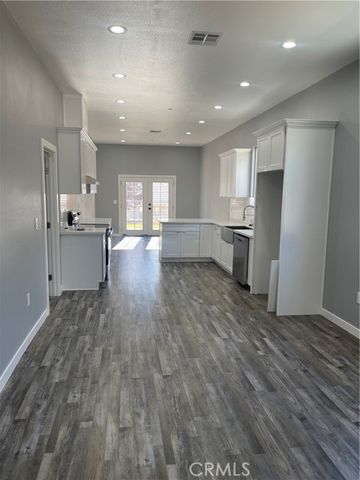 17745 Vista Point, Victorville, CA 92395