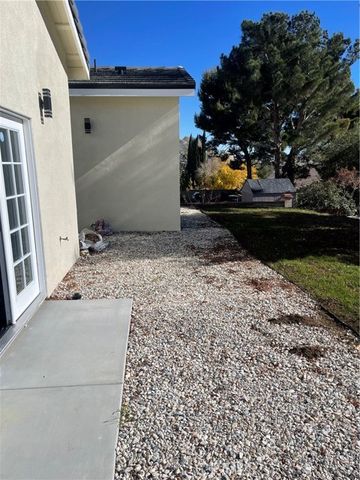 17745 Vista Point, Victorville, CA 92395