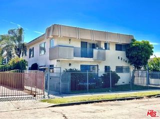 6214 S Victoria Avenue, Los Angeles, CA 90043