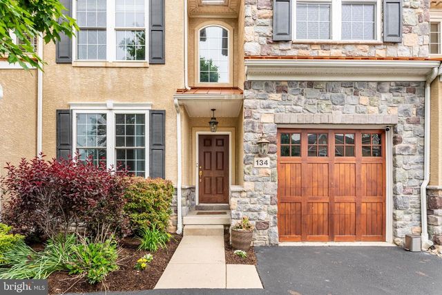 134 CARRIAGE CT, Plymouth Meeting, PA 19462