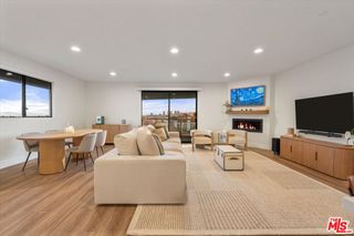 5826 W Olympic Boulevard 401, Los Angeles, CA 90036