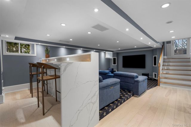 69 Irving Place, New Rochelle, NY 10801