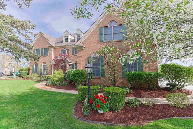 15246 Longford Drive, Granger, IN 46530