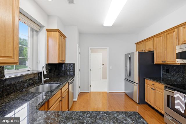 5 HIBISCUS DR, Marlton, NJ 08053
