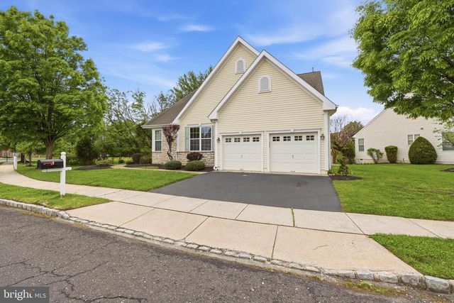 5 HIBISCUS DR, Marlton, NJ 08053