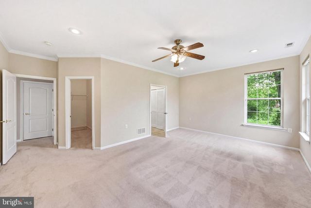 5 HIBISCUS DR, Marlton, NJ 08053