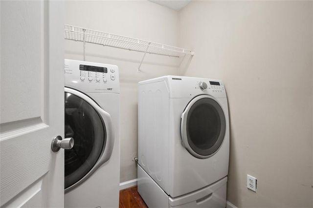 1442 GLENOVER Circle, Marietta, GA 30062