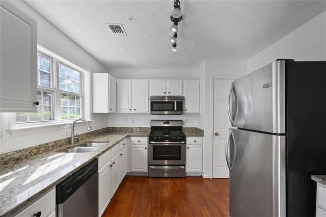 1442 GLENOVER Circle, Marietta, GA 30062