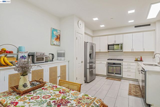 223 William Manly 1, San Jose, CA 95136