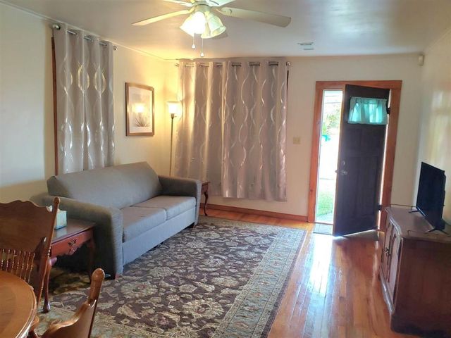 105 East Street, Lake Charles, LA 70601