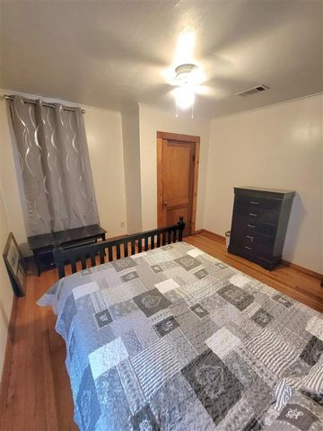 105 East Street, Lake Charles, LA 70601