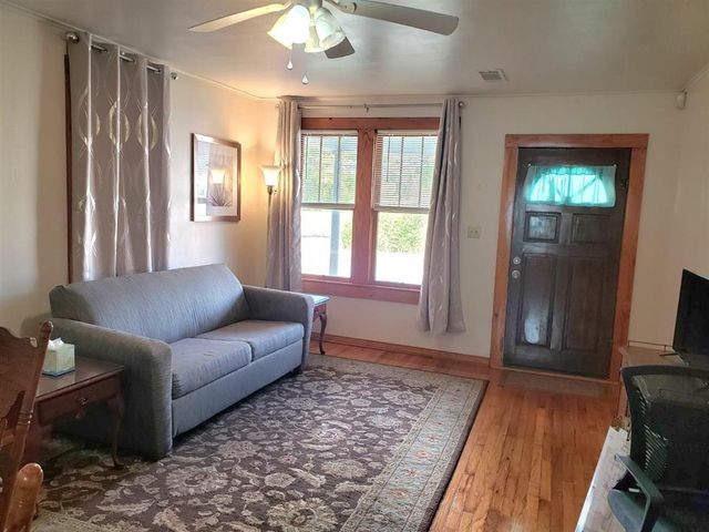 105 East Street, Lake Charles, LA 70601