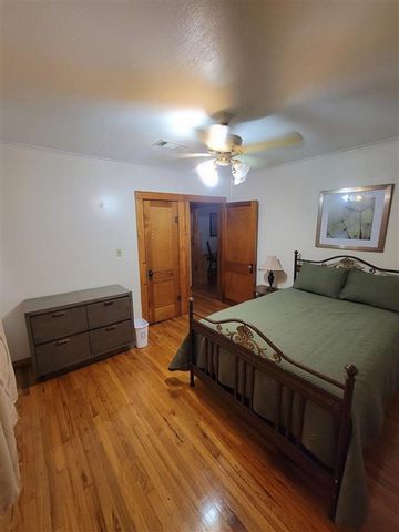 105 East Street, Lake Charles, LA 70601