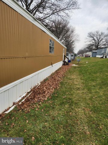 46 CHIPAWA AVE, Dover, PA 17315