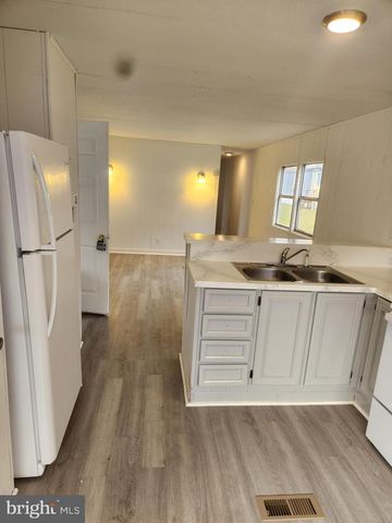 46 CHIPAWA AVE, Dover, PA 17315