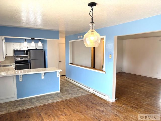 176 Valley Court, Challis, ID 83226