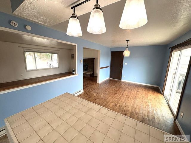 176 Valley Court, Challis, ID 83226