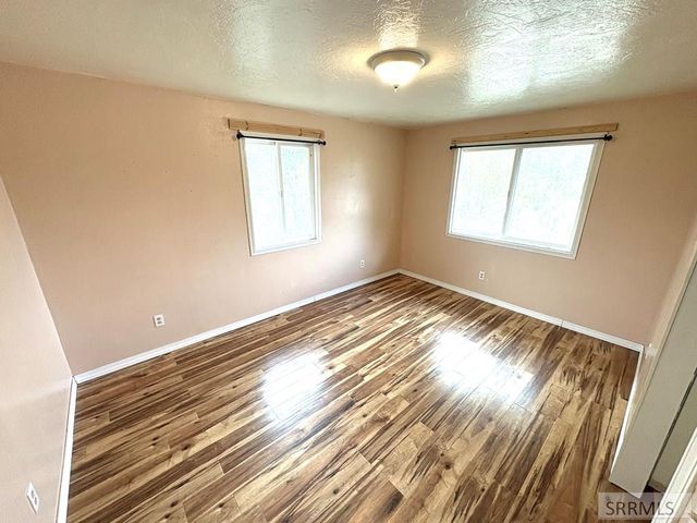 176 Valley Court, Challis, ID 83226