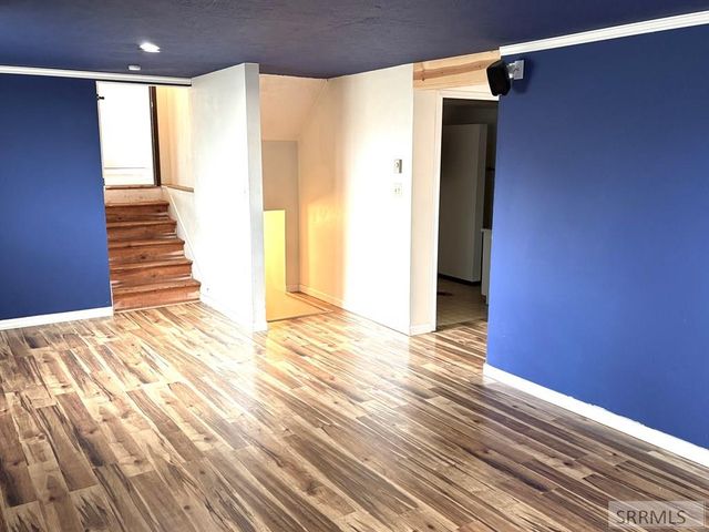 176 Valley Court, Challis, ID 83226