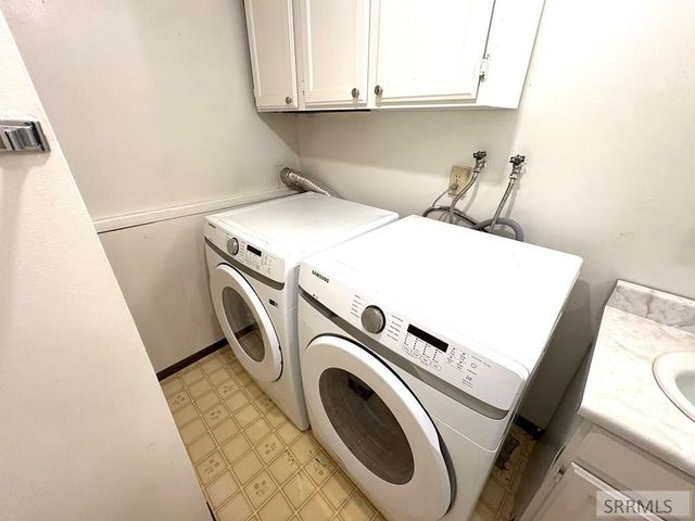 176 Valley Court, Challis, ID 83226