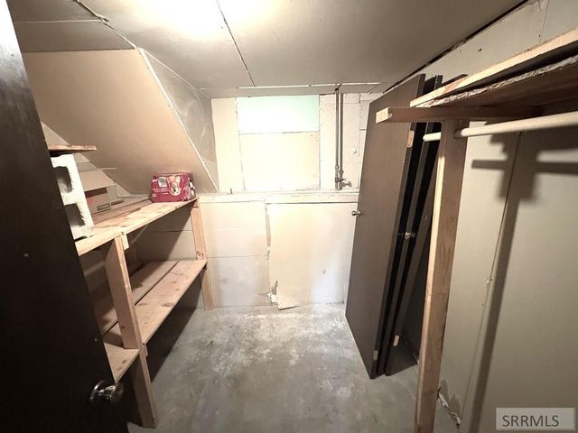 176 Valley Court, Challis, ID 83226