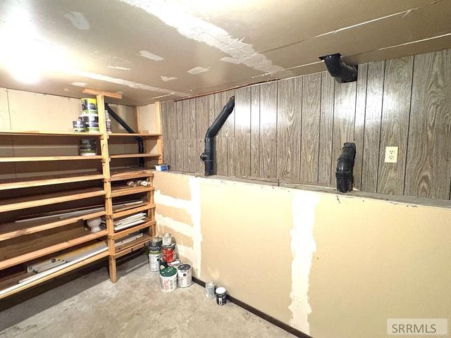 176 Valley Court, Challis, ID 83226