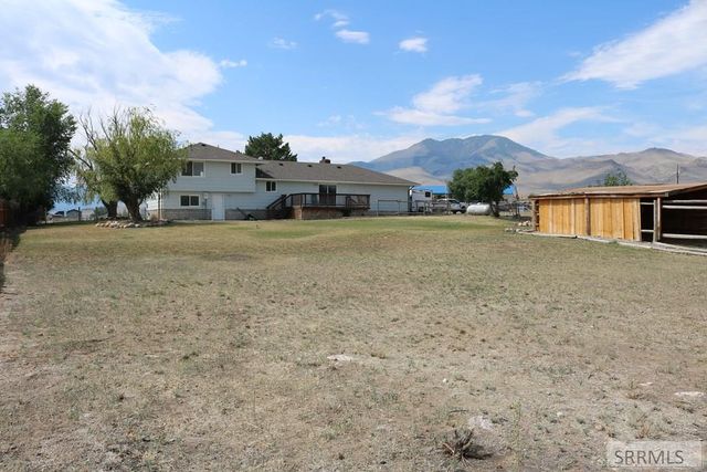 176 Valley Court, Challis, ID 83226